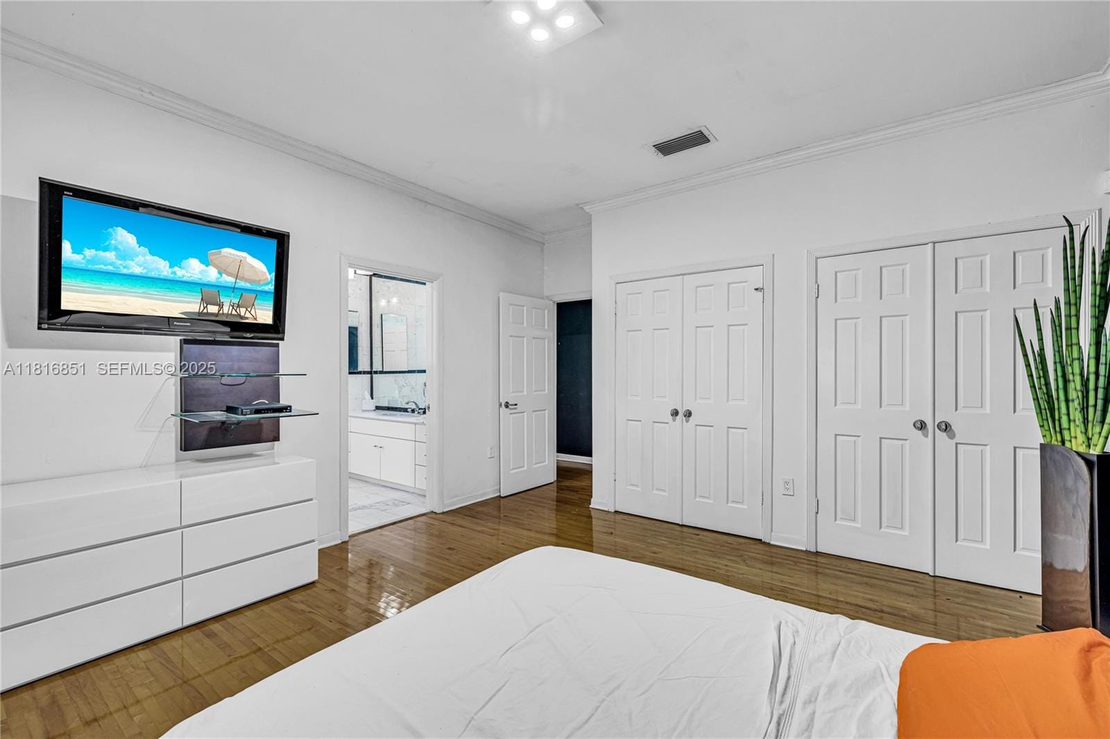 923 Catalonia Avenue, Coral Gables, FL 33134 photo 17
