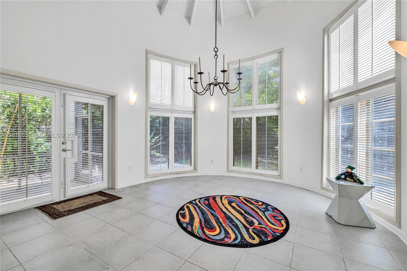 923 Catalonia Avenue — photo 7