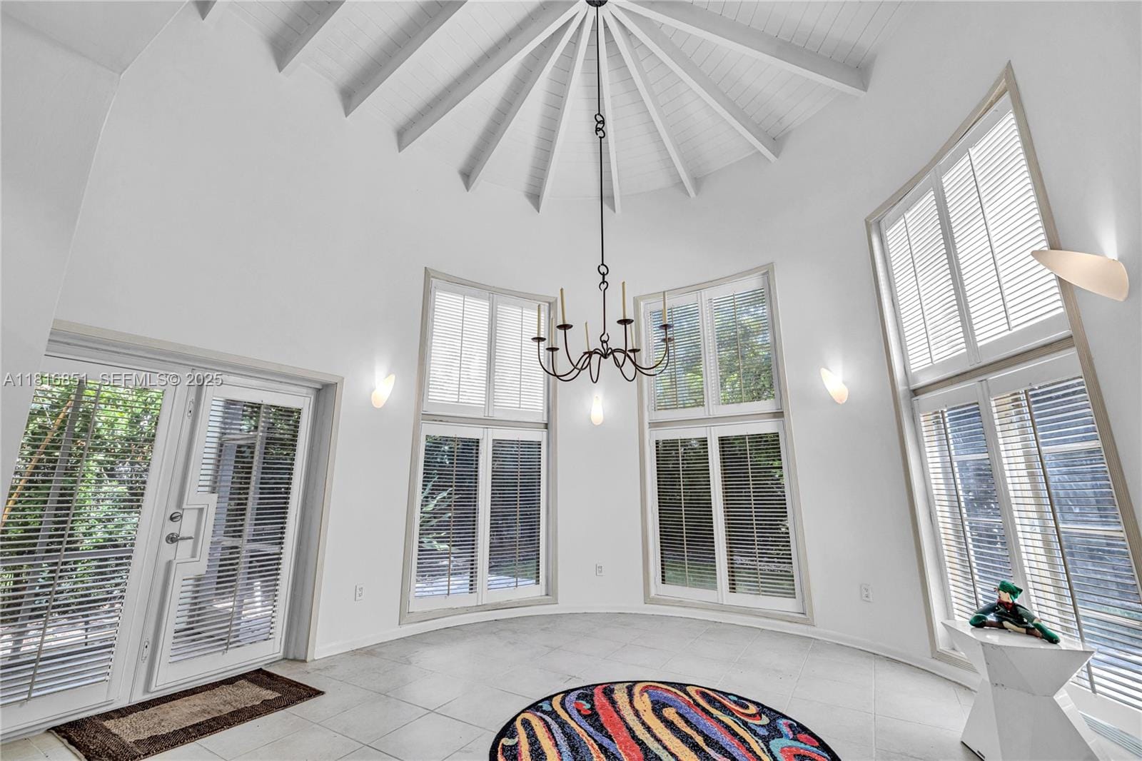 923 Catalonia Avenue — photo 8