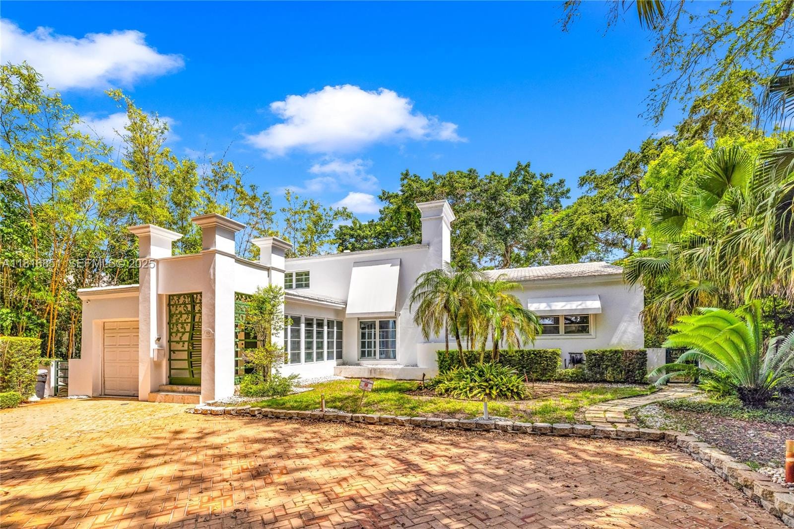 923 Catalonia Avenue, Coral Gables, FL 33134