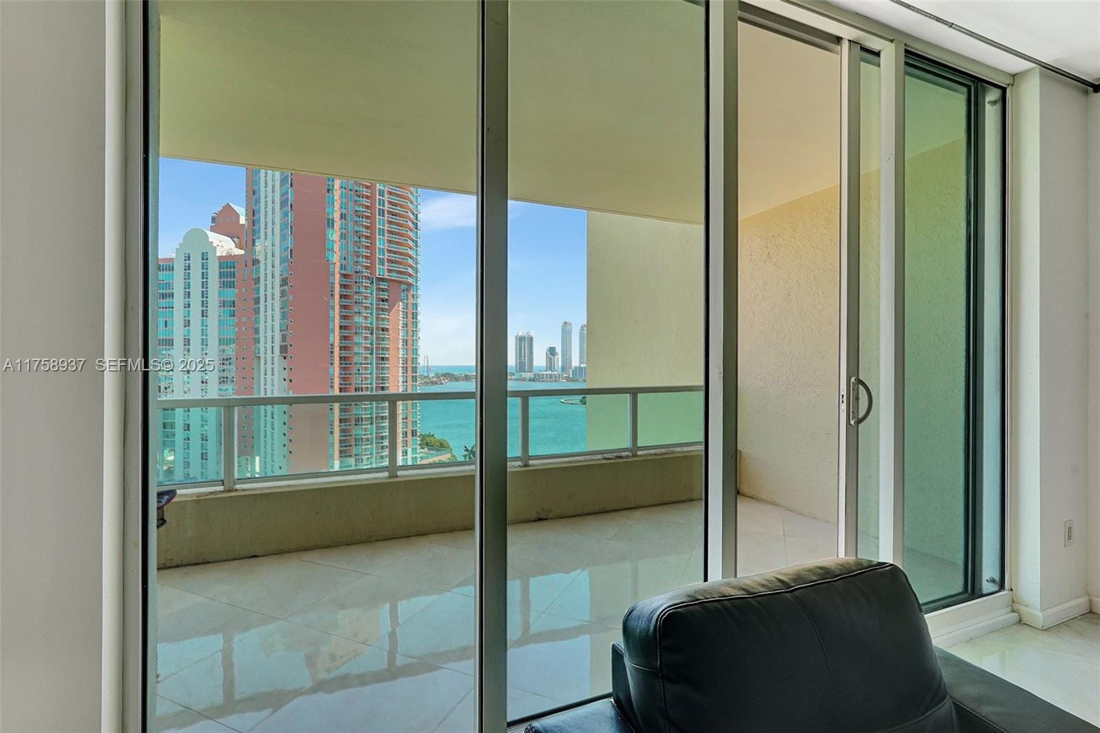 3340 NE 190th Street 1608, Aventura, FL 33180 photo 4
