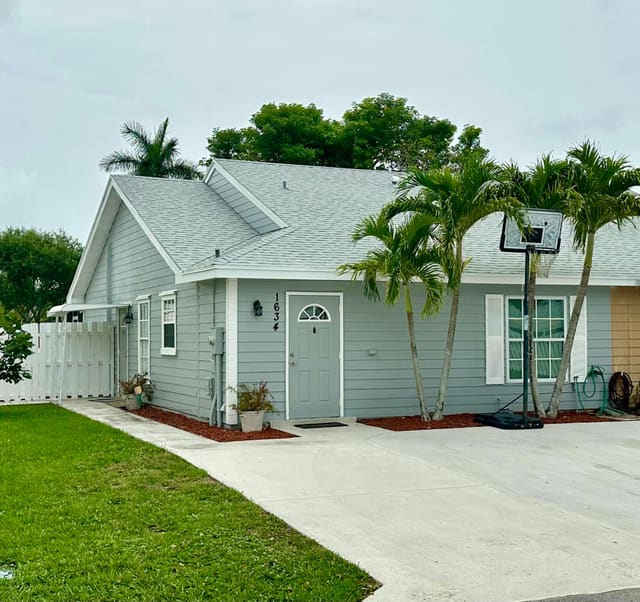 1634 Royal Forest Court, sold in Royal Forest, West Palm Beach, FL