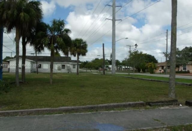** Freedom Street, Hollywood, FL 33020