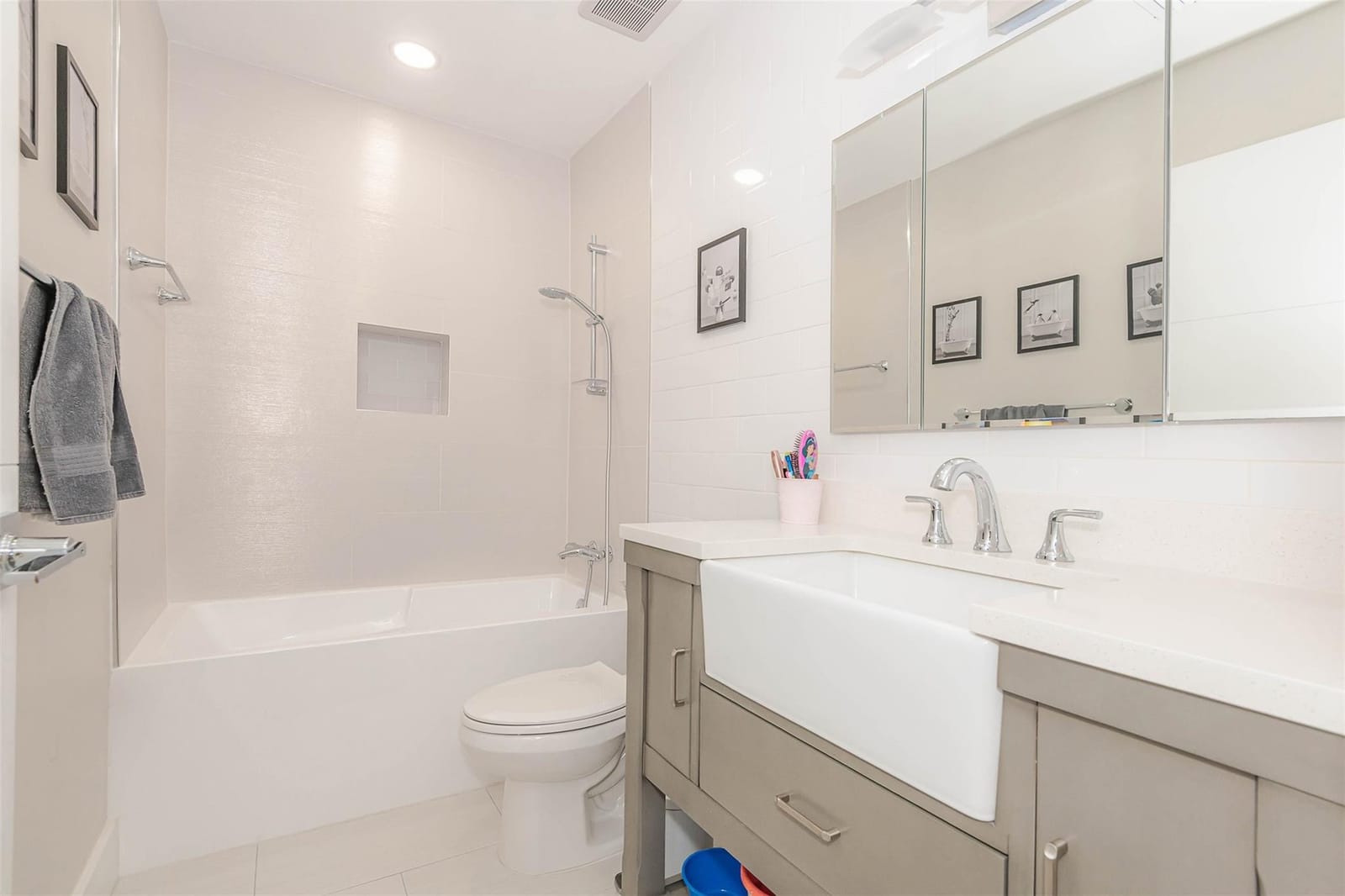 302 SW 2 Avenue, Dania Beach, FL 33004 photo 13