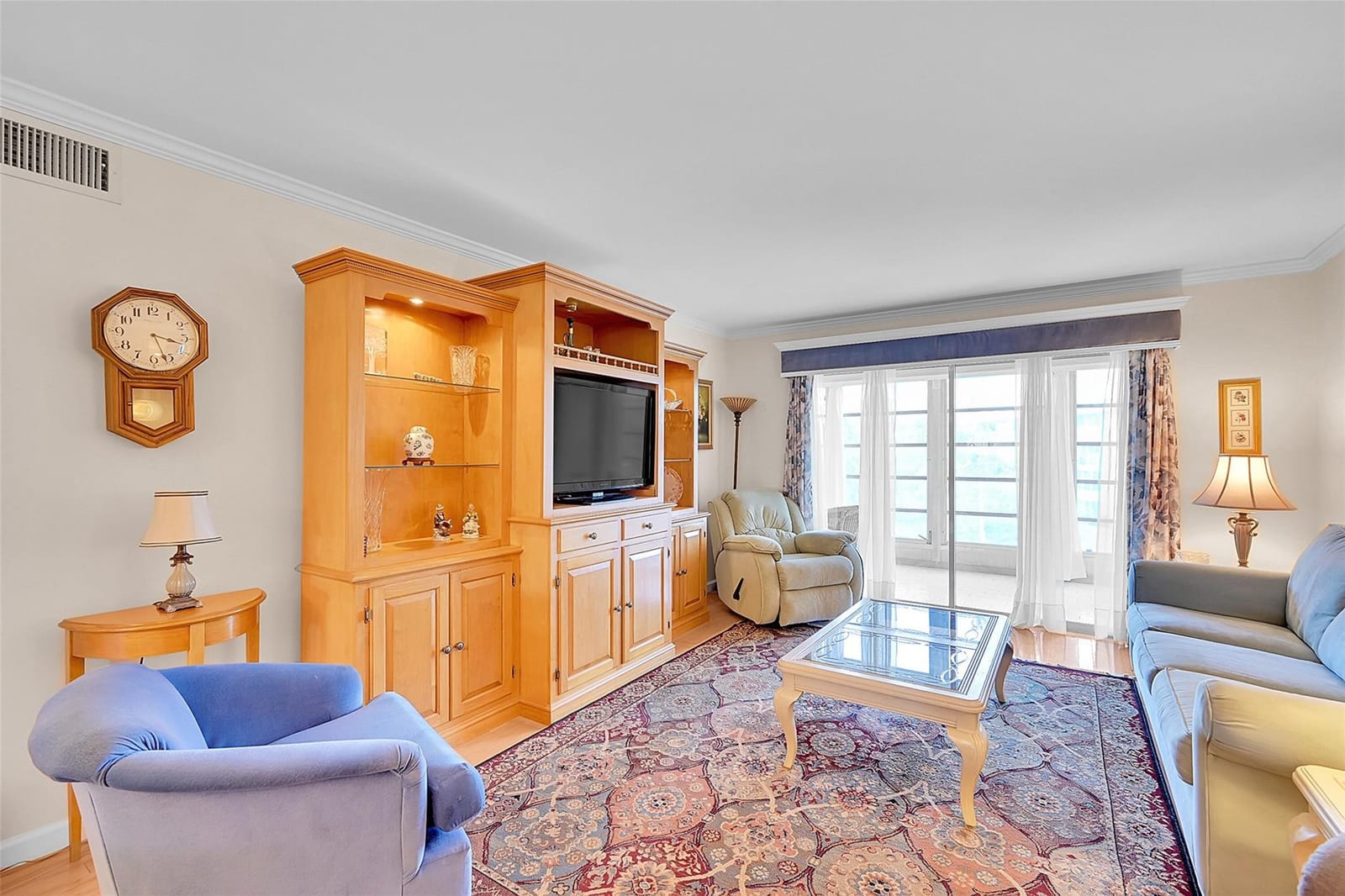 2901 Victoria Circle E3 — photo 11