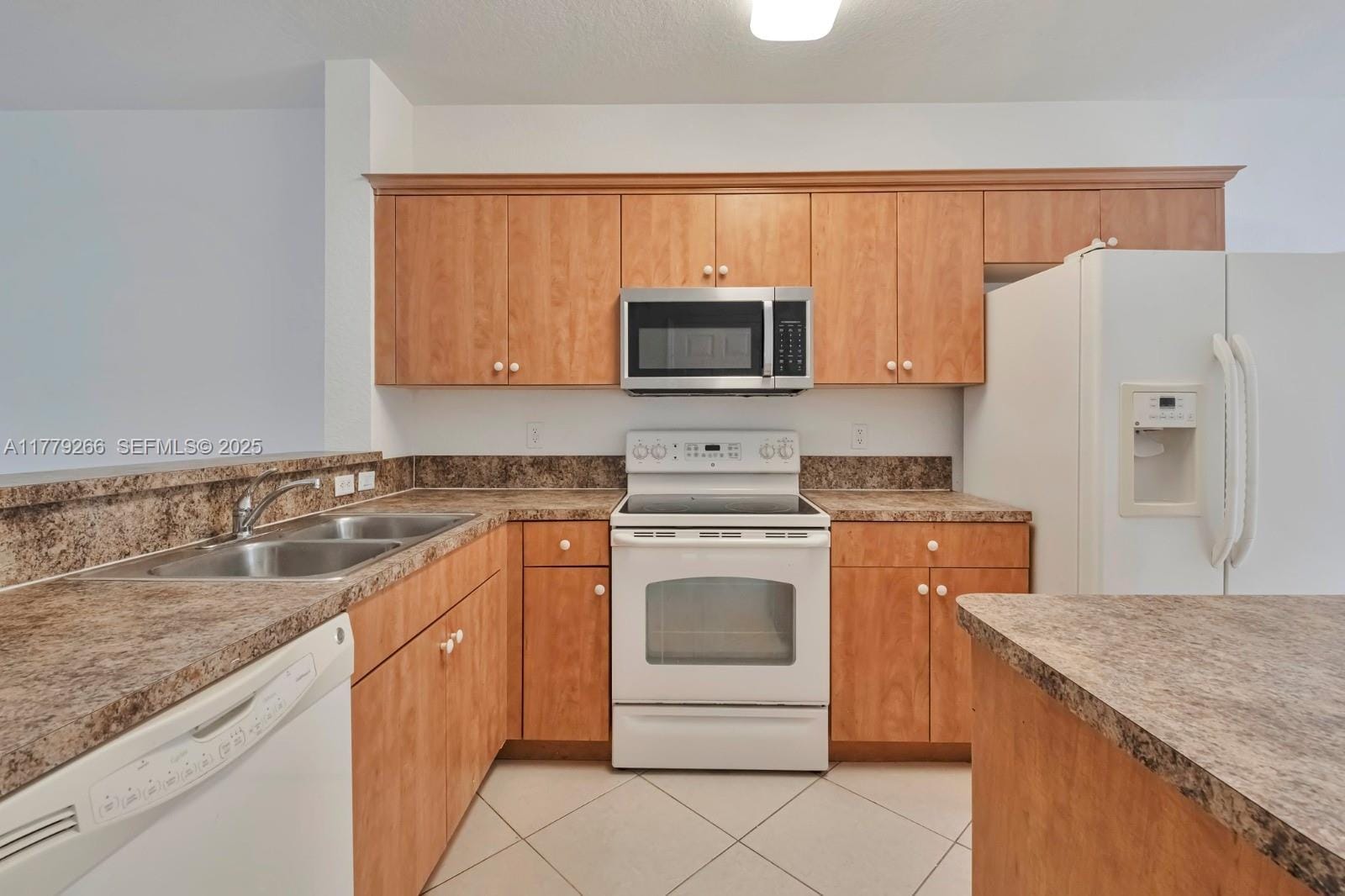 1925 Gardenia Court 1925, Riviera Beach, FL 33404 photo 3