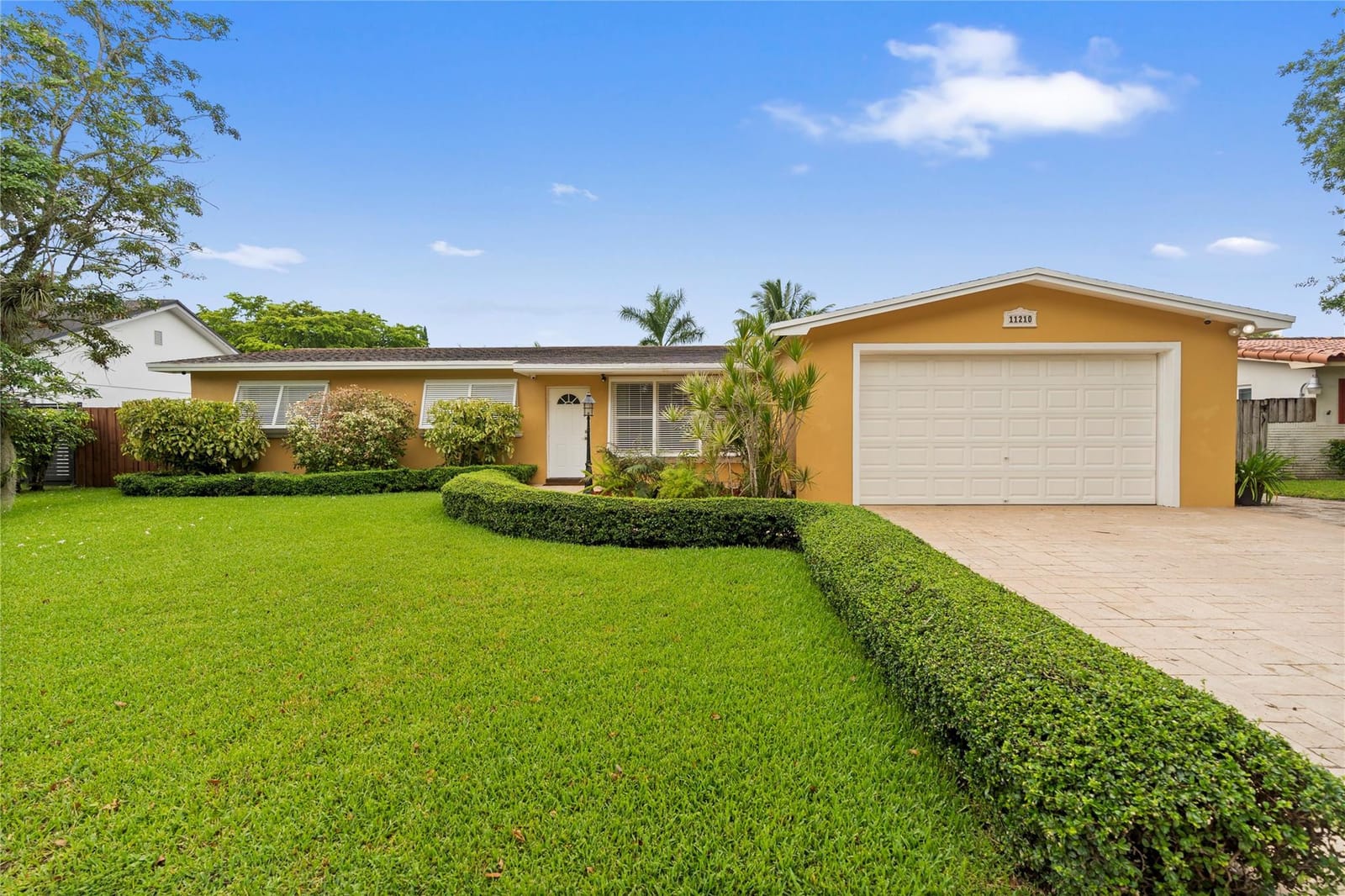 11210 NW 23rd Street, Pembroke Pines, FL 33026