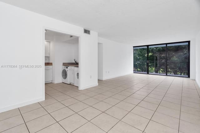 1450 Brickell Bay Drive 307, Miami, FL 33131