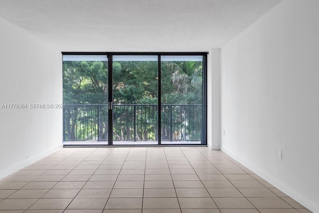 1450 Brickell Bay Drive 307, Miami, FL 33131 photo 5
