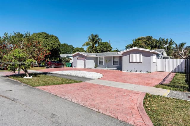 11261 SW 177th Street, Miami, FL 33157