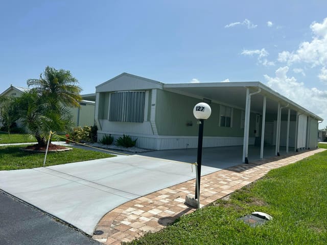 1601 Us Highway 441 SE 127, Okeechobee, FL 34974