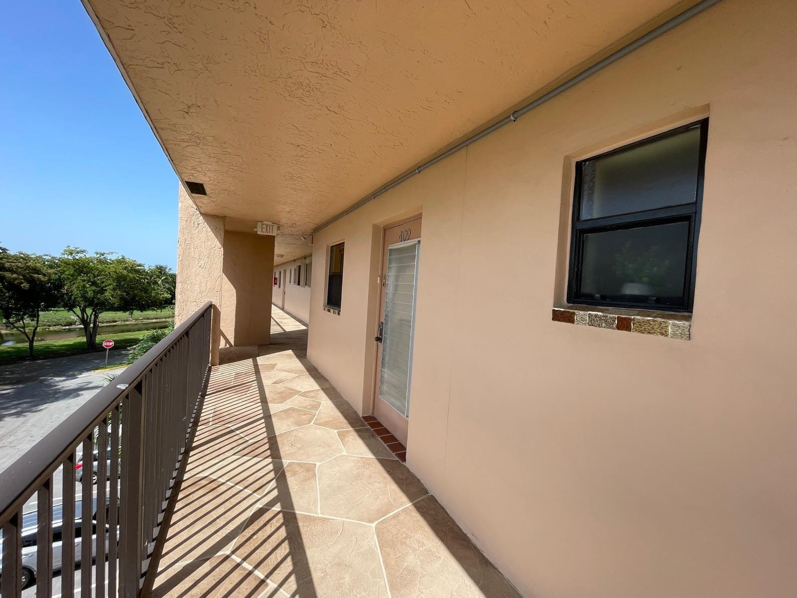 10444 NW 30th Court 409, Sunrise, FL 33322 photo 3