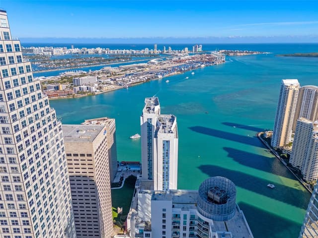 335 S Biscayne Boulevard 3612, sold in One Miami East Condo, Miami, FL