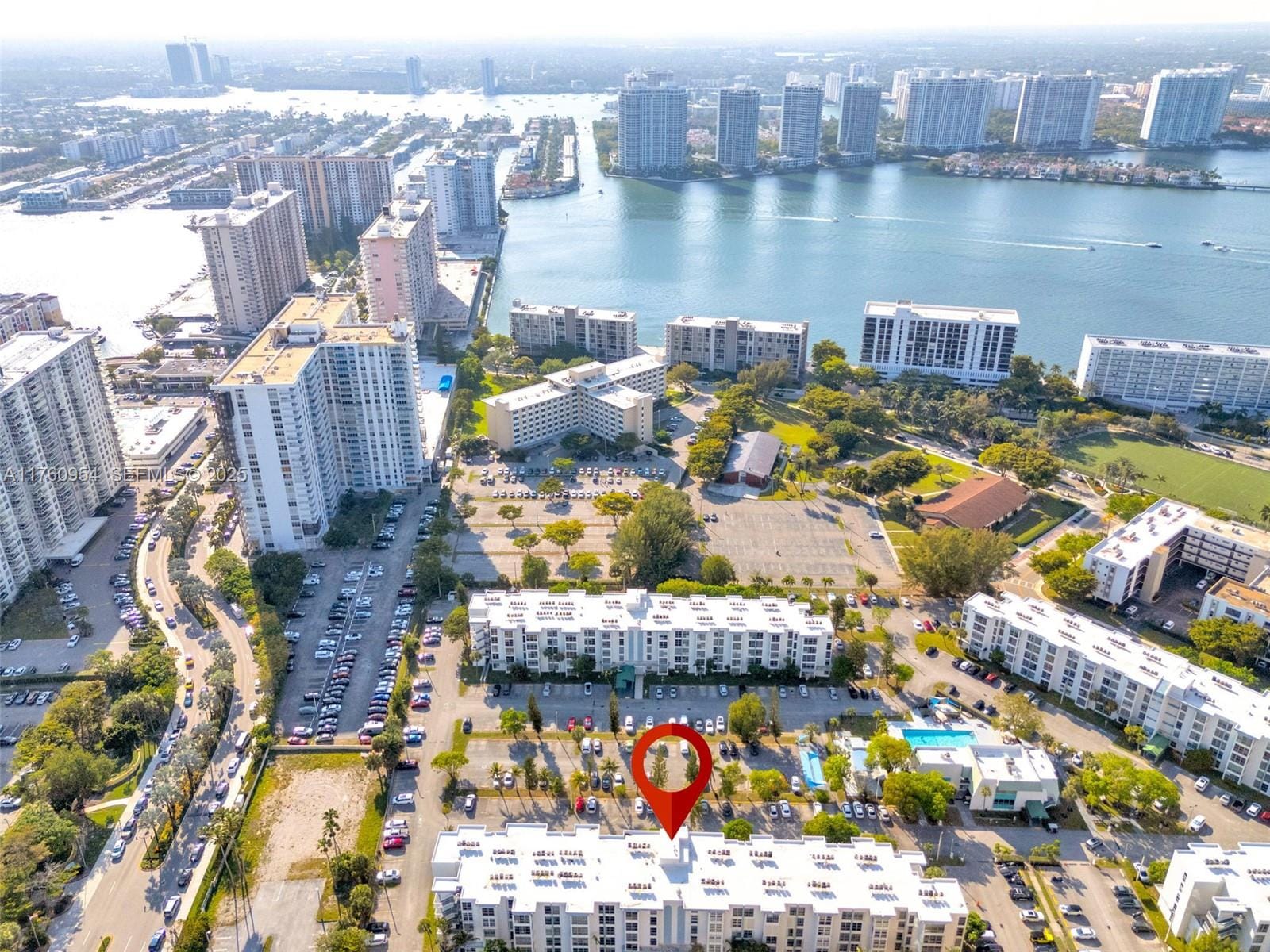 17560 Atlantic Boulevard 409, Sunny Isles Beach, FL 33160 photo 1