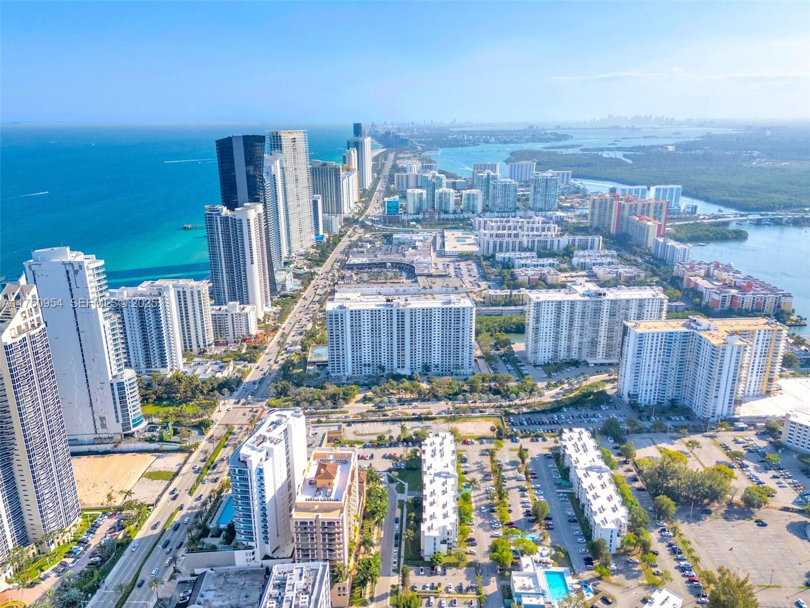 17560 Atlantic Boulevard 409, Sunny Isles Beach, FL 33160 photo 12