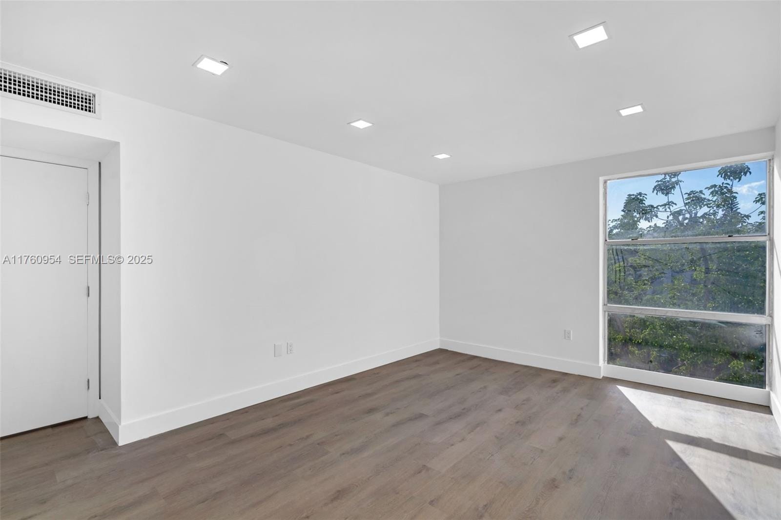 17560 Atlantic Boulevard 409, Sunny Isles Beach, FL 33160 photo 26