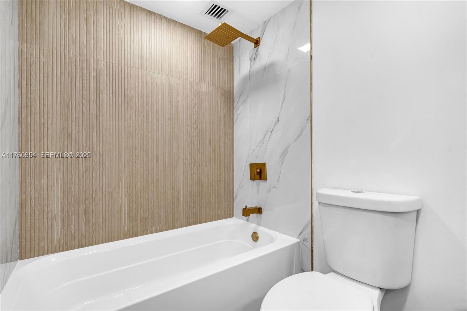 17560 Atlantic Boulevard 409, Sunny Isles Beach, FL 33160 photo 29