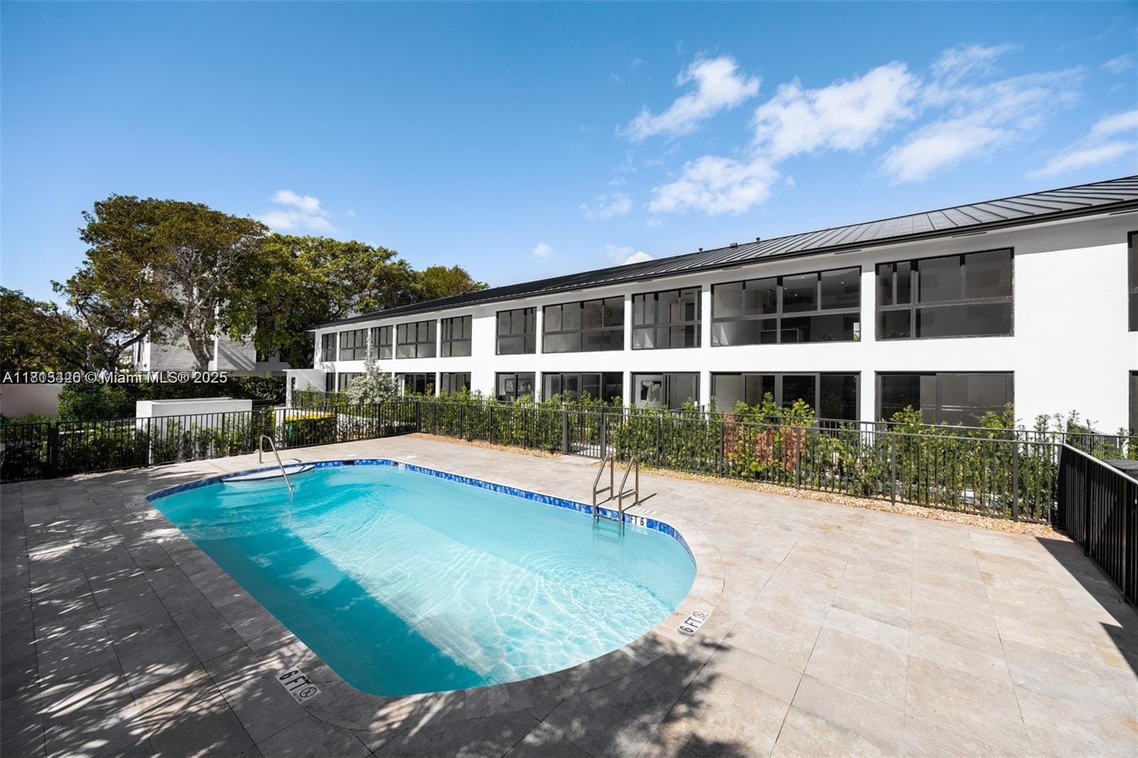 200 Sunrise Drive 200A, Key Biscayne, FL 33149 photo 2