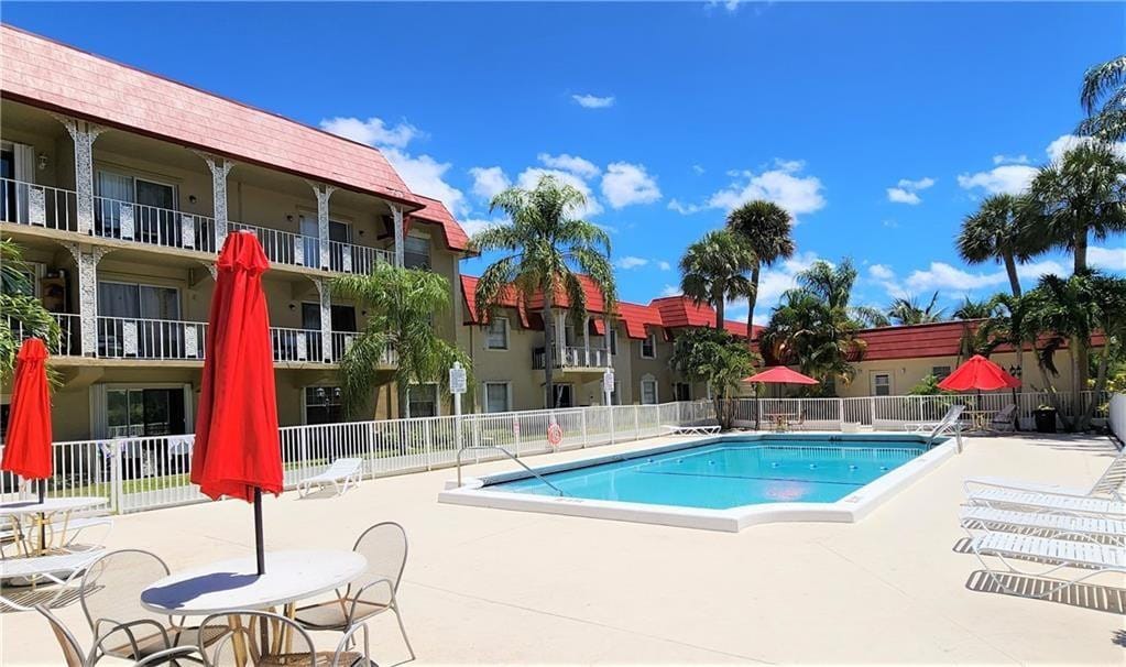 475 SE 8th Street 216, Deerfield Beach, FL 33441