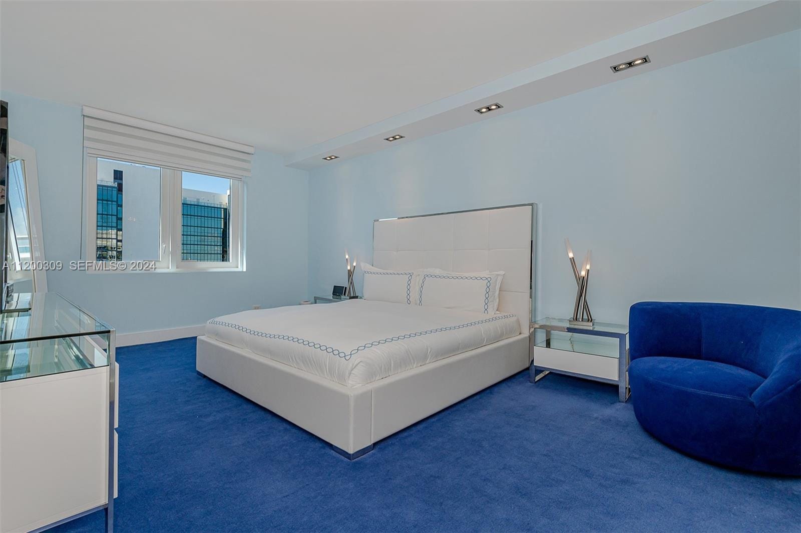 2301 Collins Avenue 1506 — photo 10