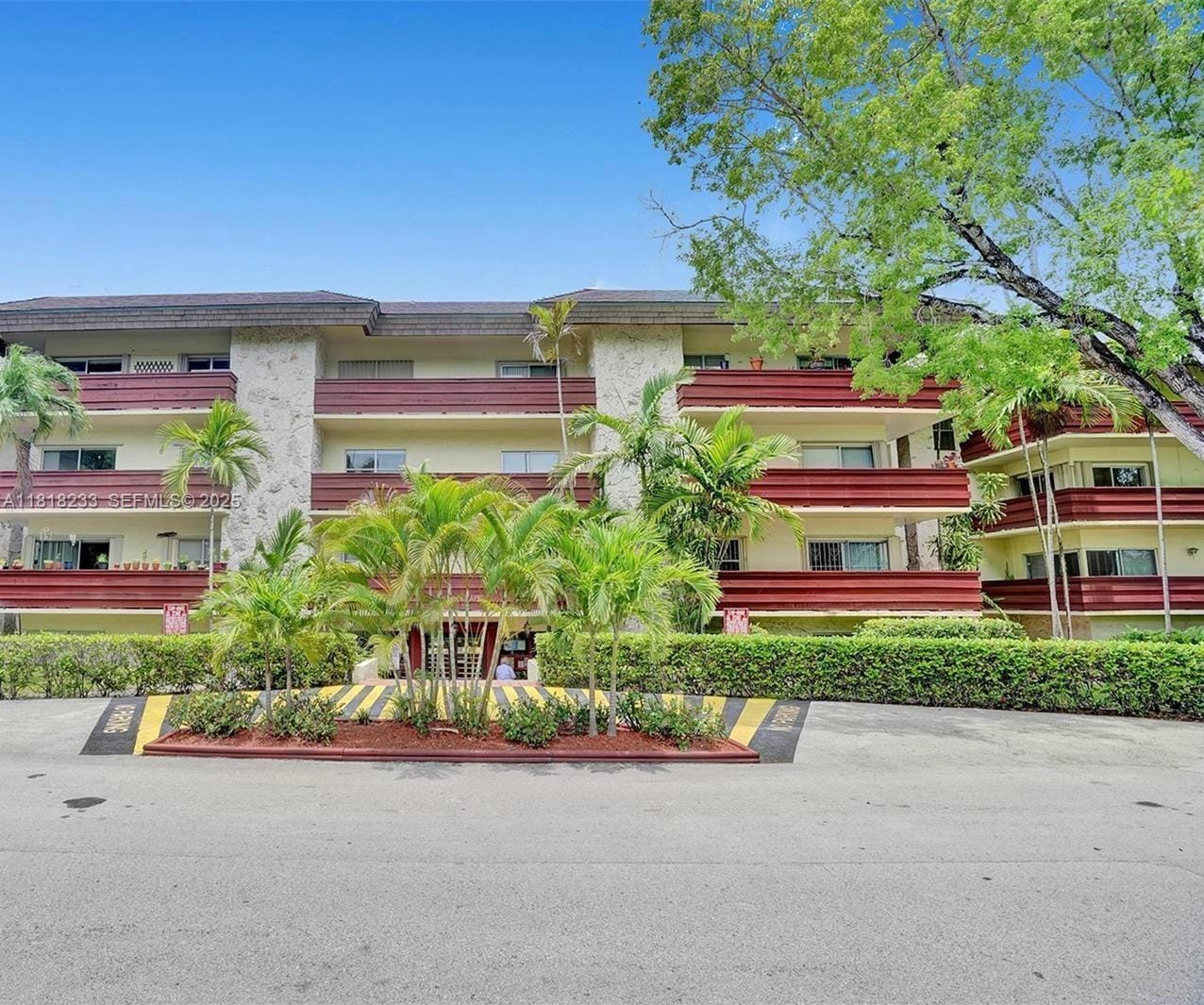 1205 Mariposa Avenue 333, Coral Gables, FL 33146 photo 2
