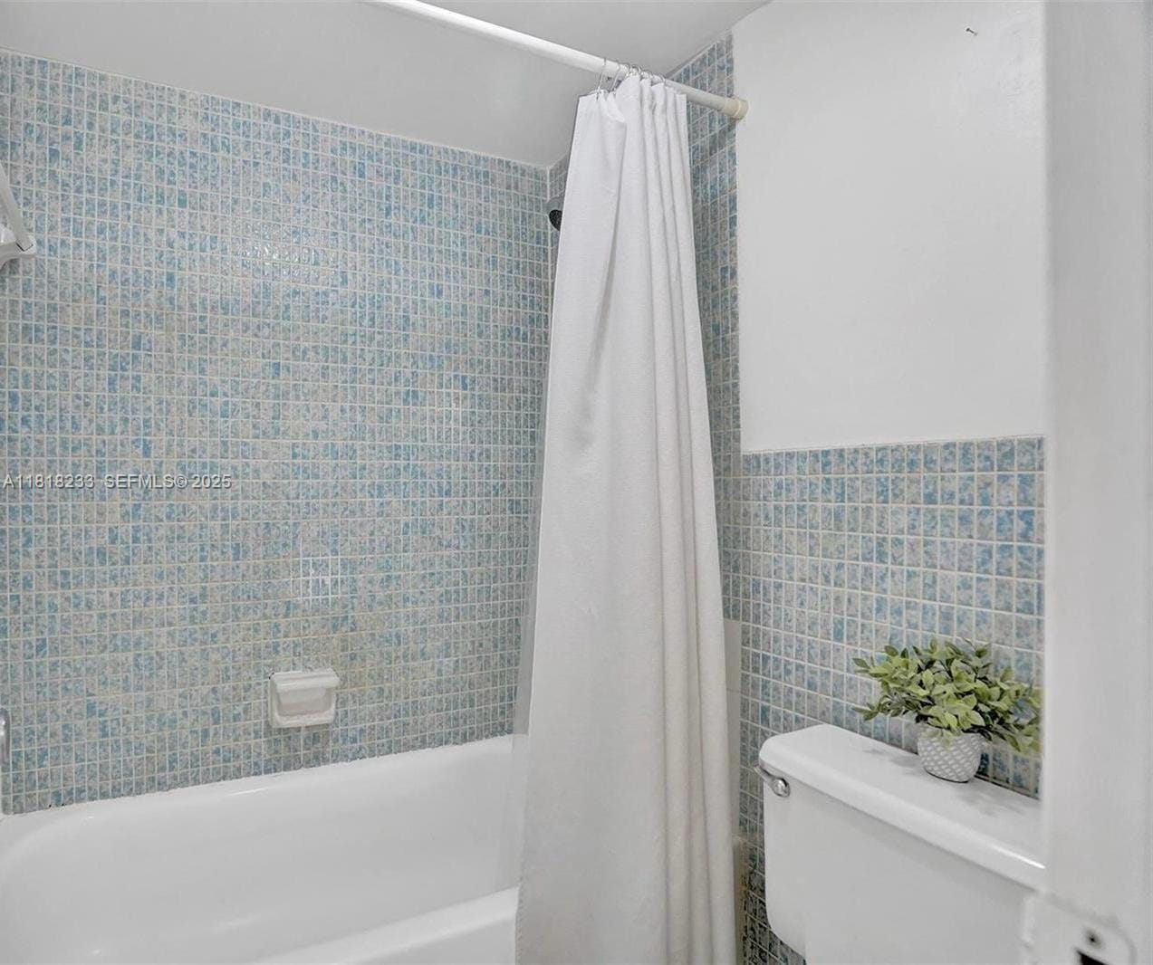 1205 Mariposa Avenue 333, Coral Gables, FL 33146 photo 15