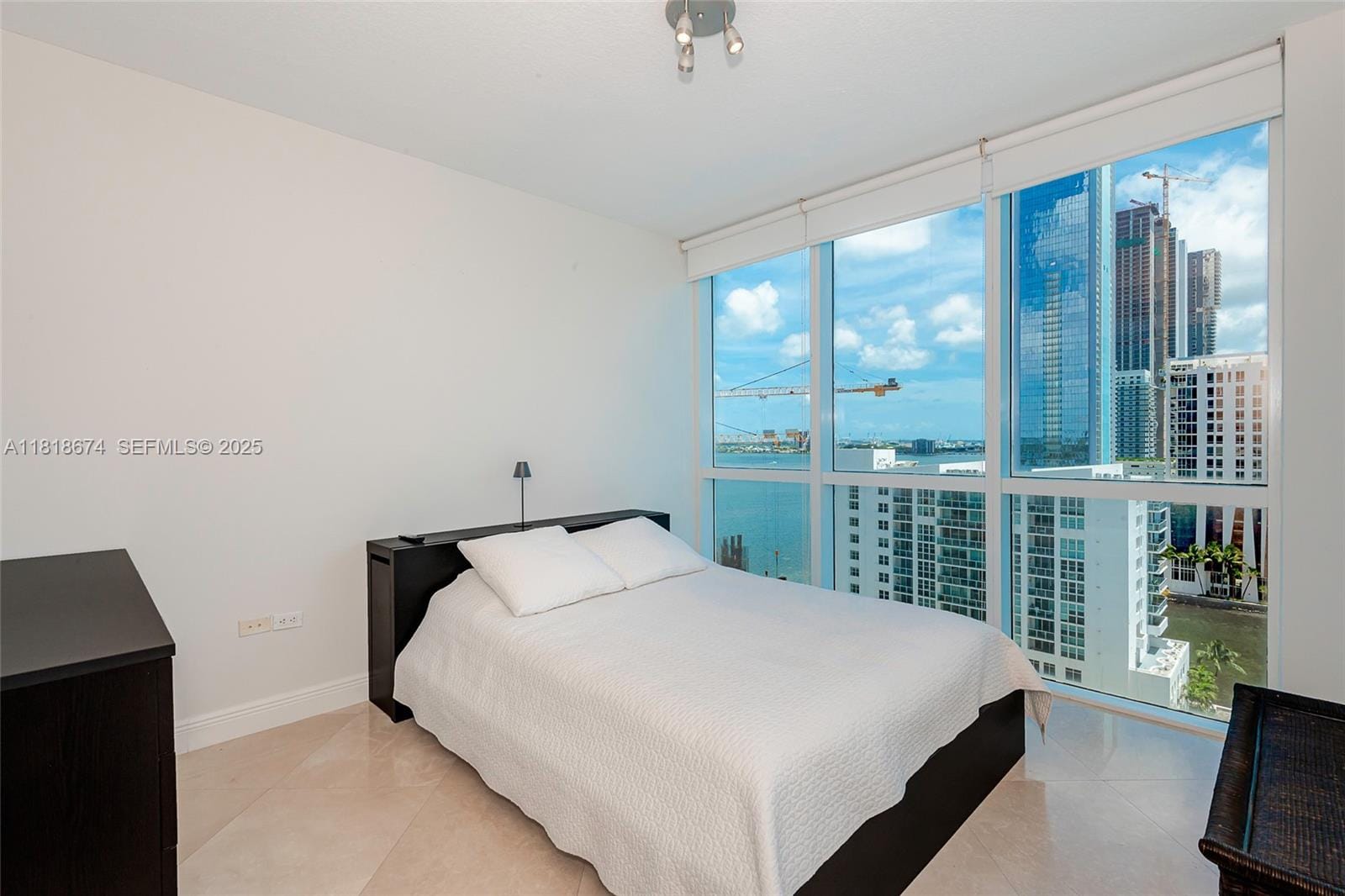 480 NE 30th Street 1505, Miami, FL 33137 photo 17