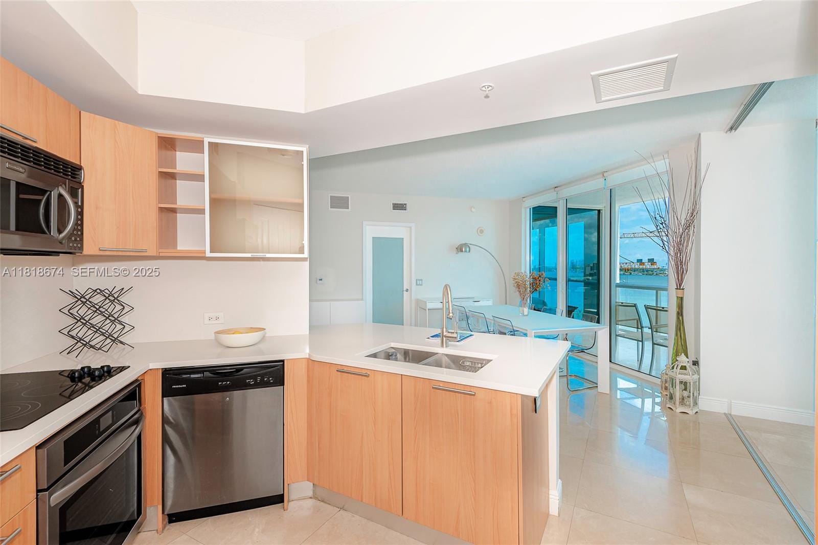 480 NE 30th Street 1505, Miami, FL 33137 photo 6