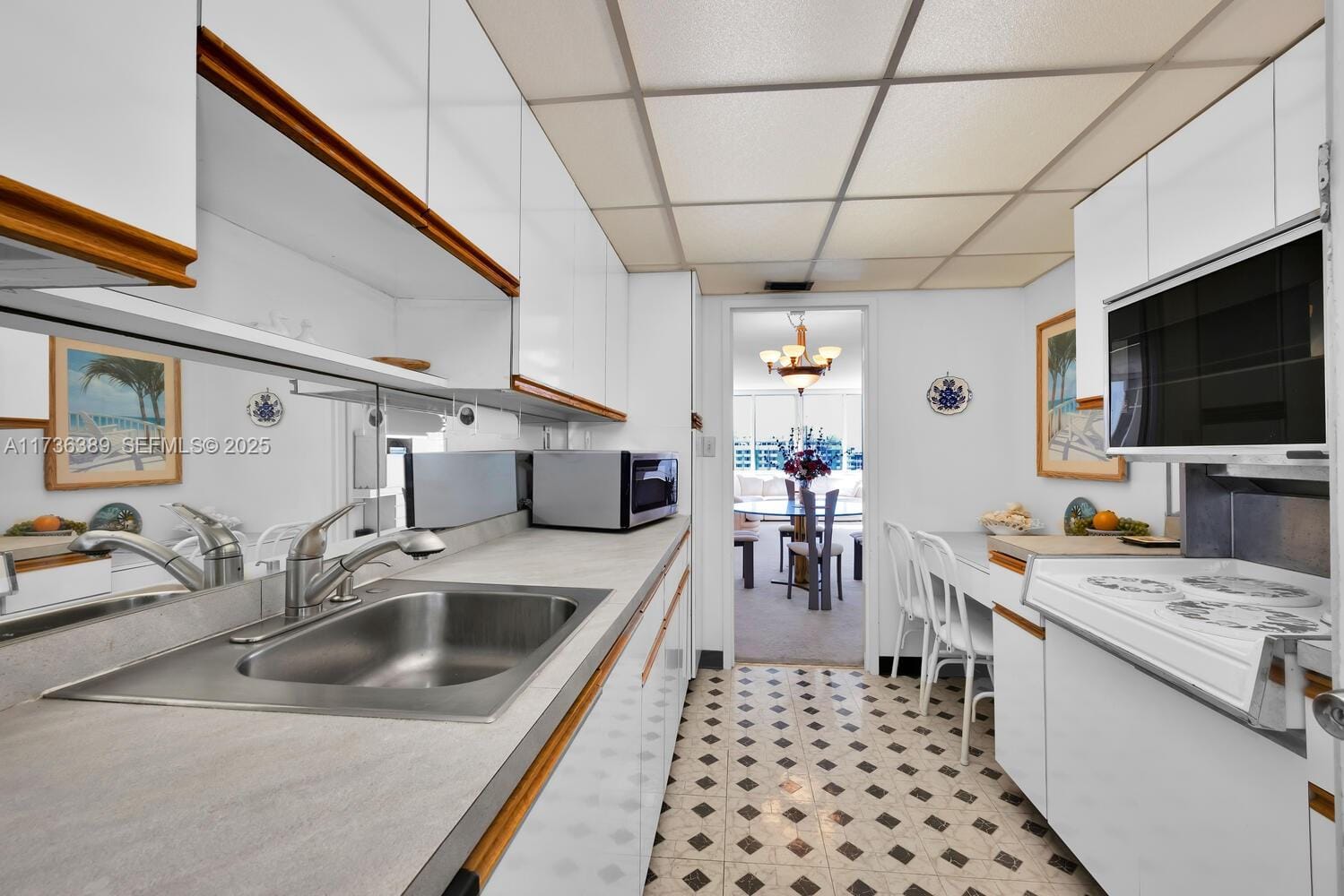 5401 Collins Avenue 1412, Miami Beach, FL 33140 photo 11