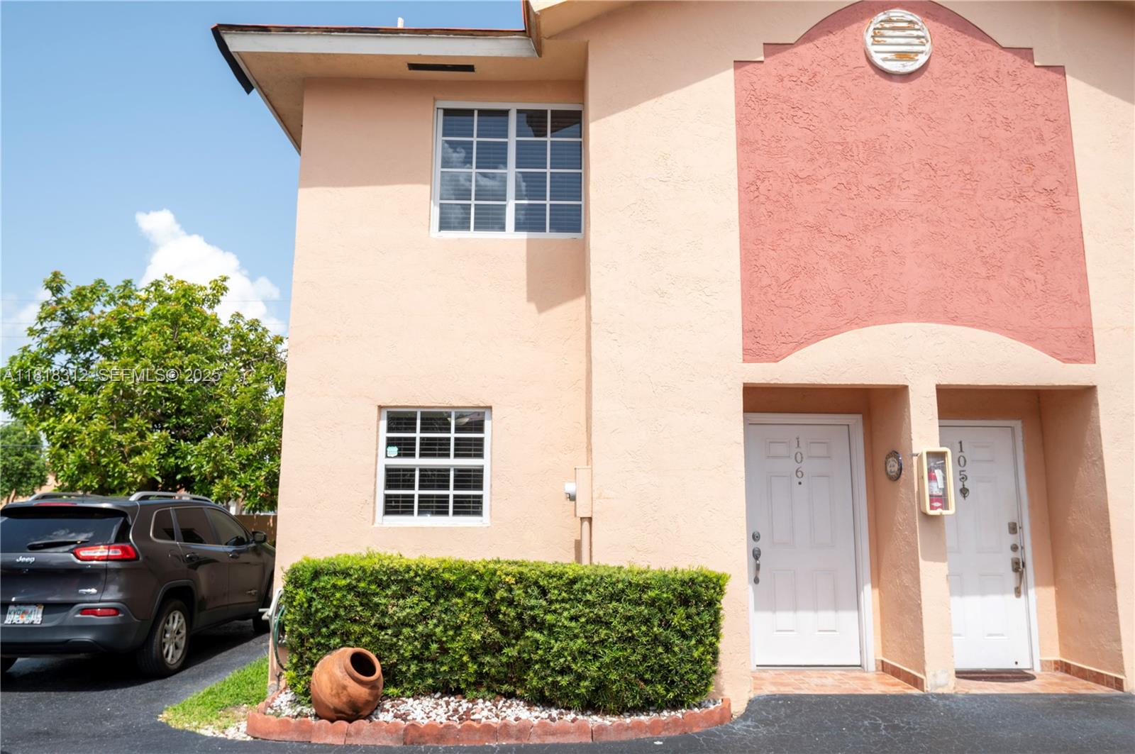 2375 W 74th Street 106-6, Hialeah, FL 33016, Hialeah