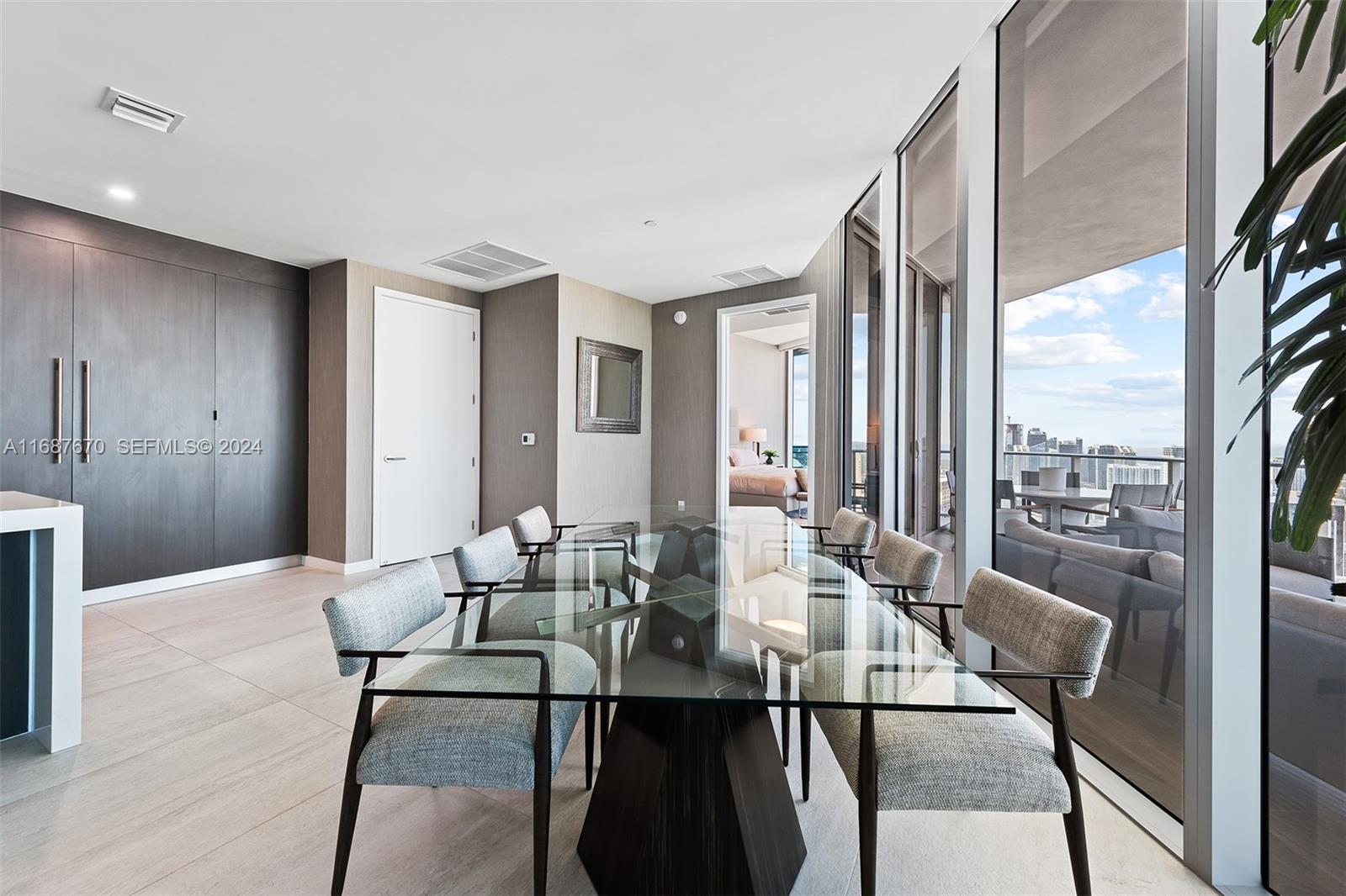 851 NE 1st Avenue PH 5112, Miami, FL 33132 photo 14