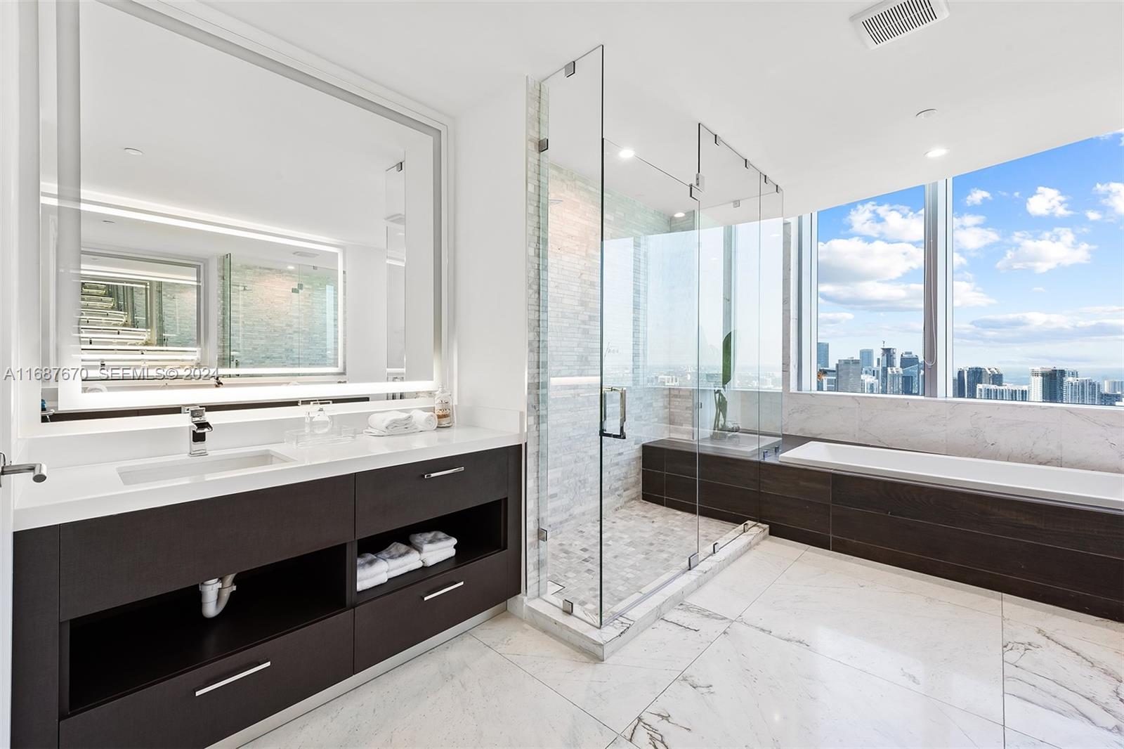 851 NE 1st Avenue PH 5112, Miami, FL 33132 photo 21