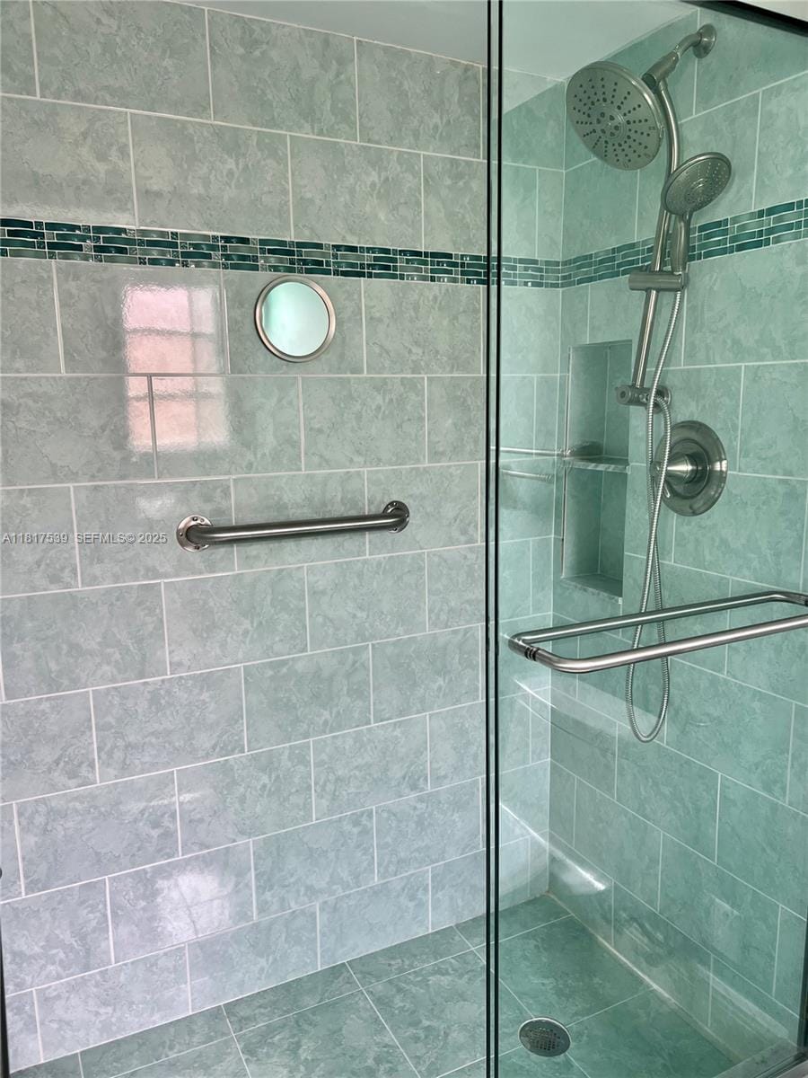 219 NE 14th Avenue 401, Hallandale Beach, FL 33009 photo 13
