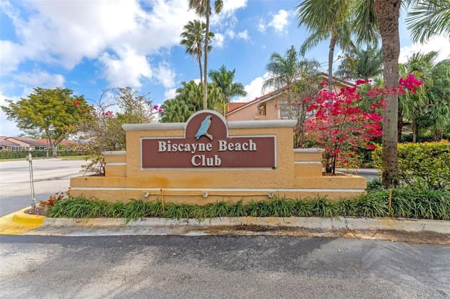 10441 SW 156 Court 4210, sold in Biscayne Beach Club, Miami, FL