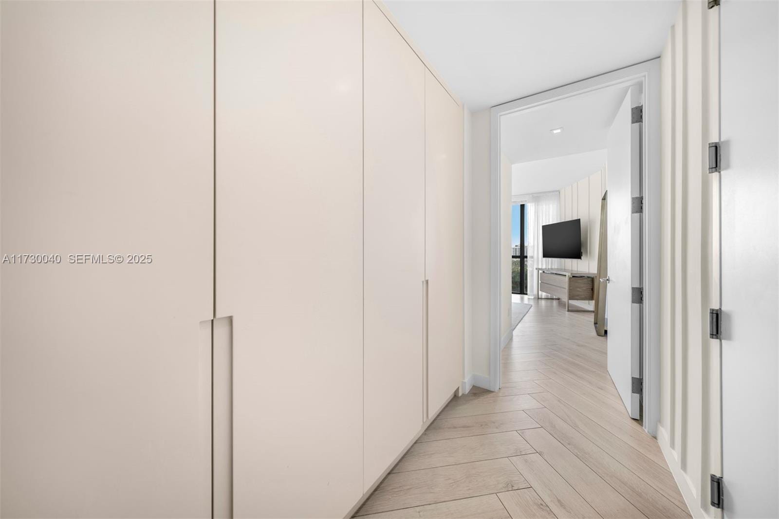 2201 Collins Avenue 1128, Miami Beach, FL 33139 photo 13