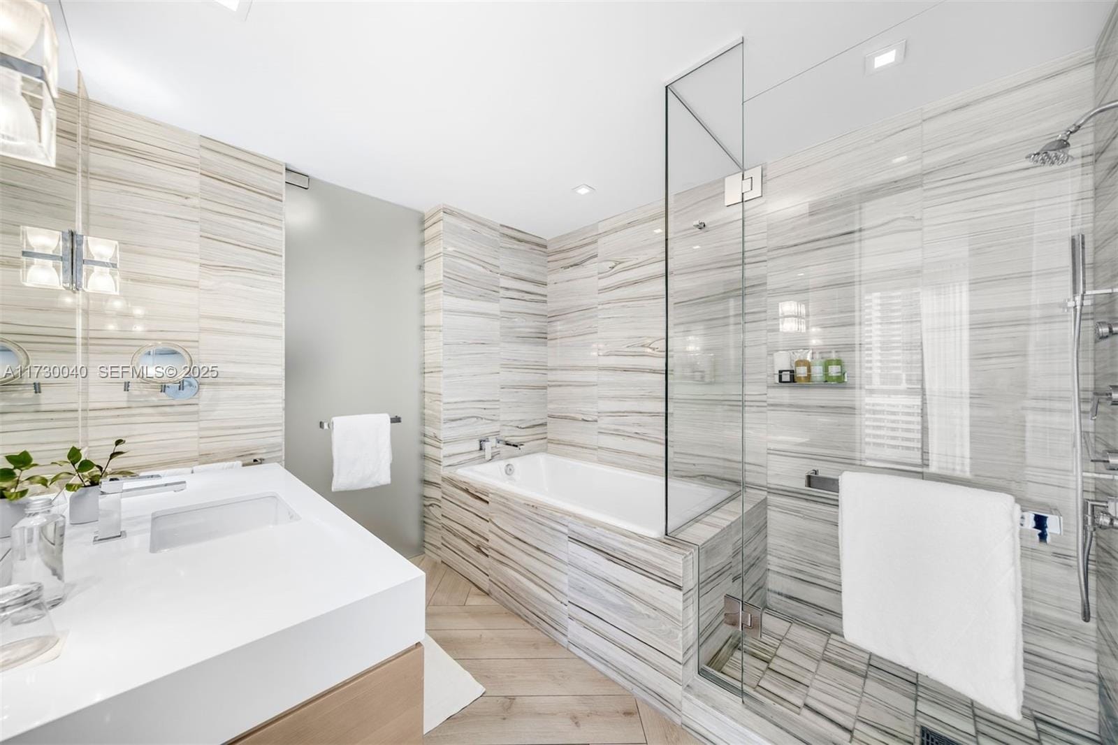 2201 Collins Avenue 1128, Miami Beach, FL 33139 photo 19