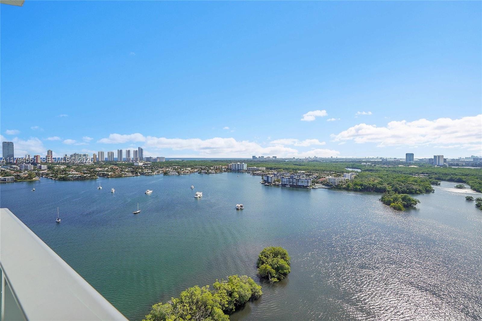 17111 Biscayne Boulevard 2208, Aventura, FL 33160 photo 2