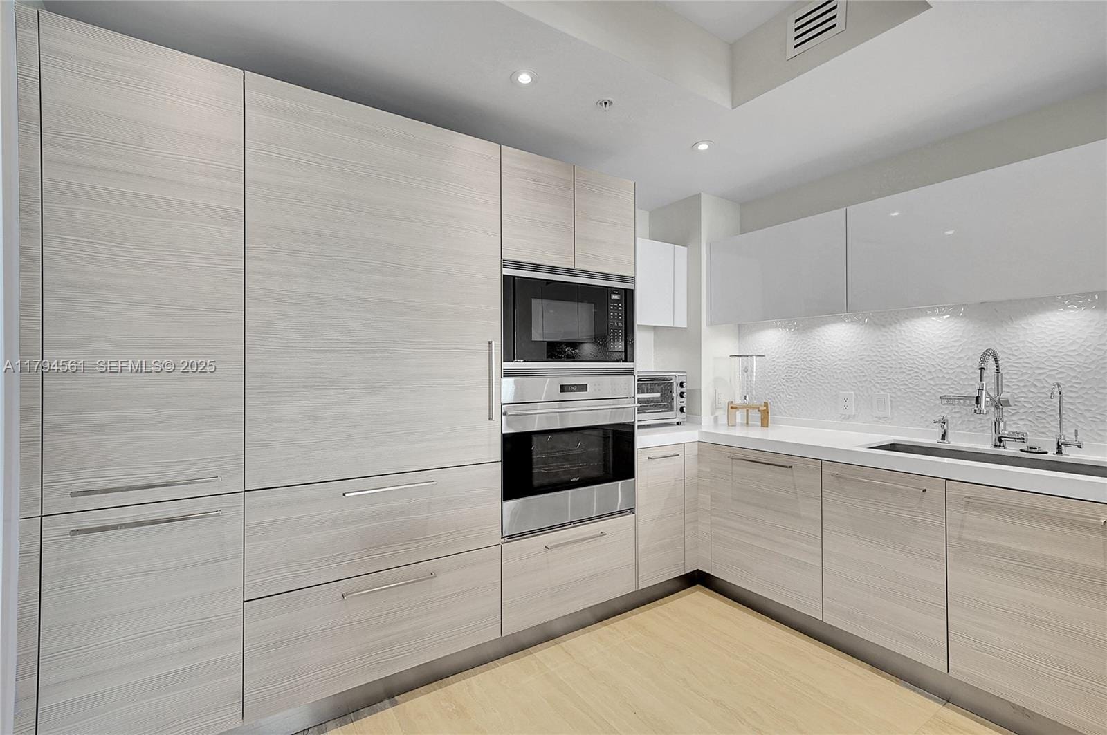 17111 Biscayne Boulevard 2208, Aventura, FL 33160 photo 7