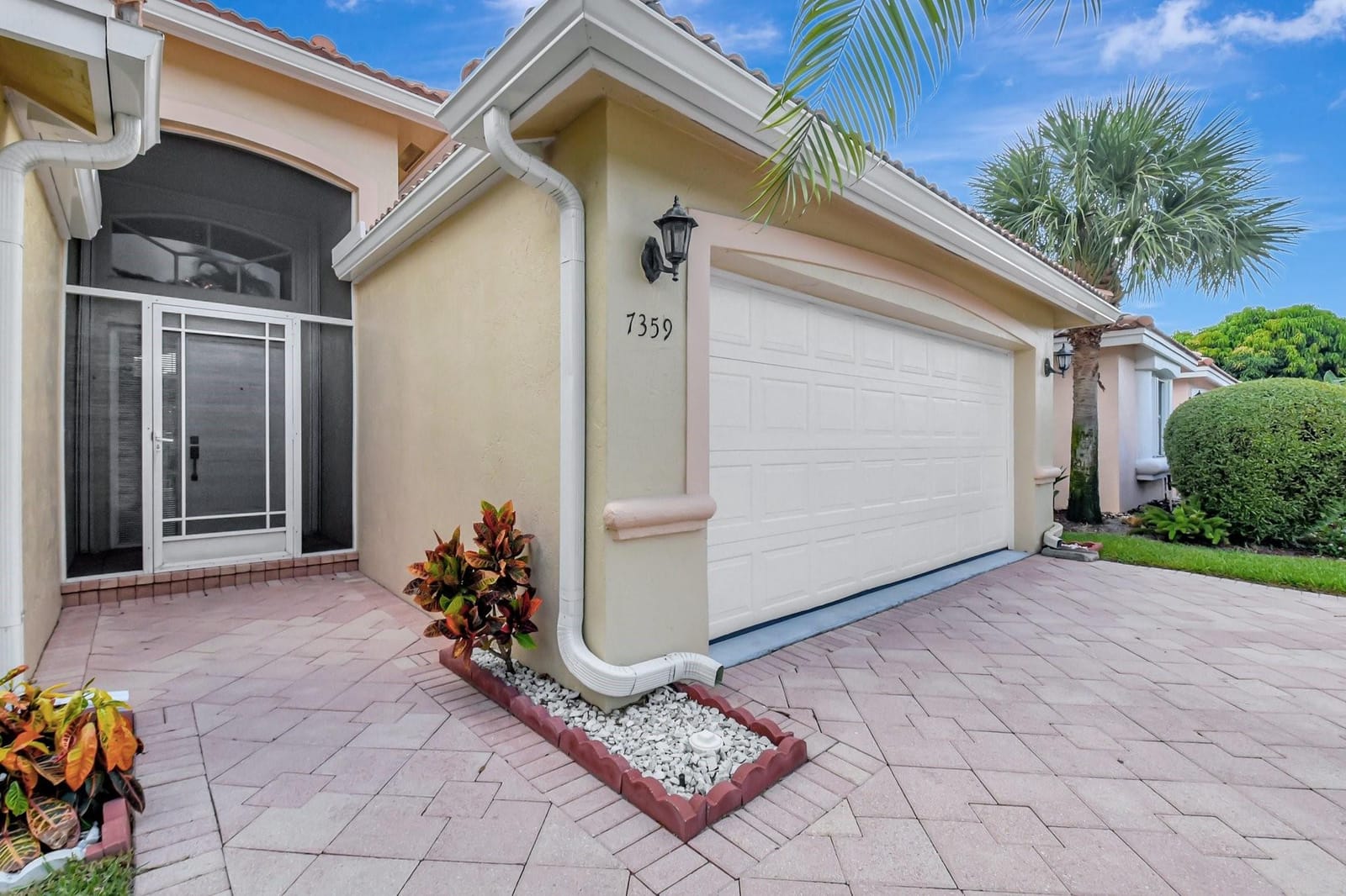 7359 Lugano Drive, Boynton Beach, FL 33437 photo 2