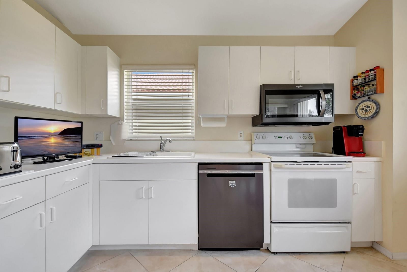7359 Lugano Drive, Boynton Beach, FL 33437 photo 9