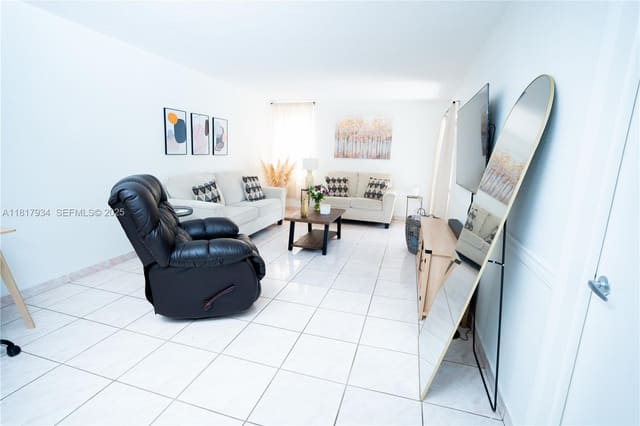 1900 W 68th Street C102, sold in Los Arboles Condo, Hialeah, FL