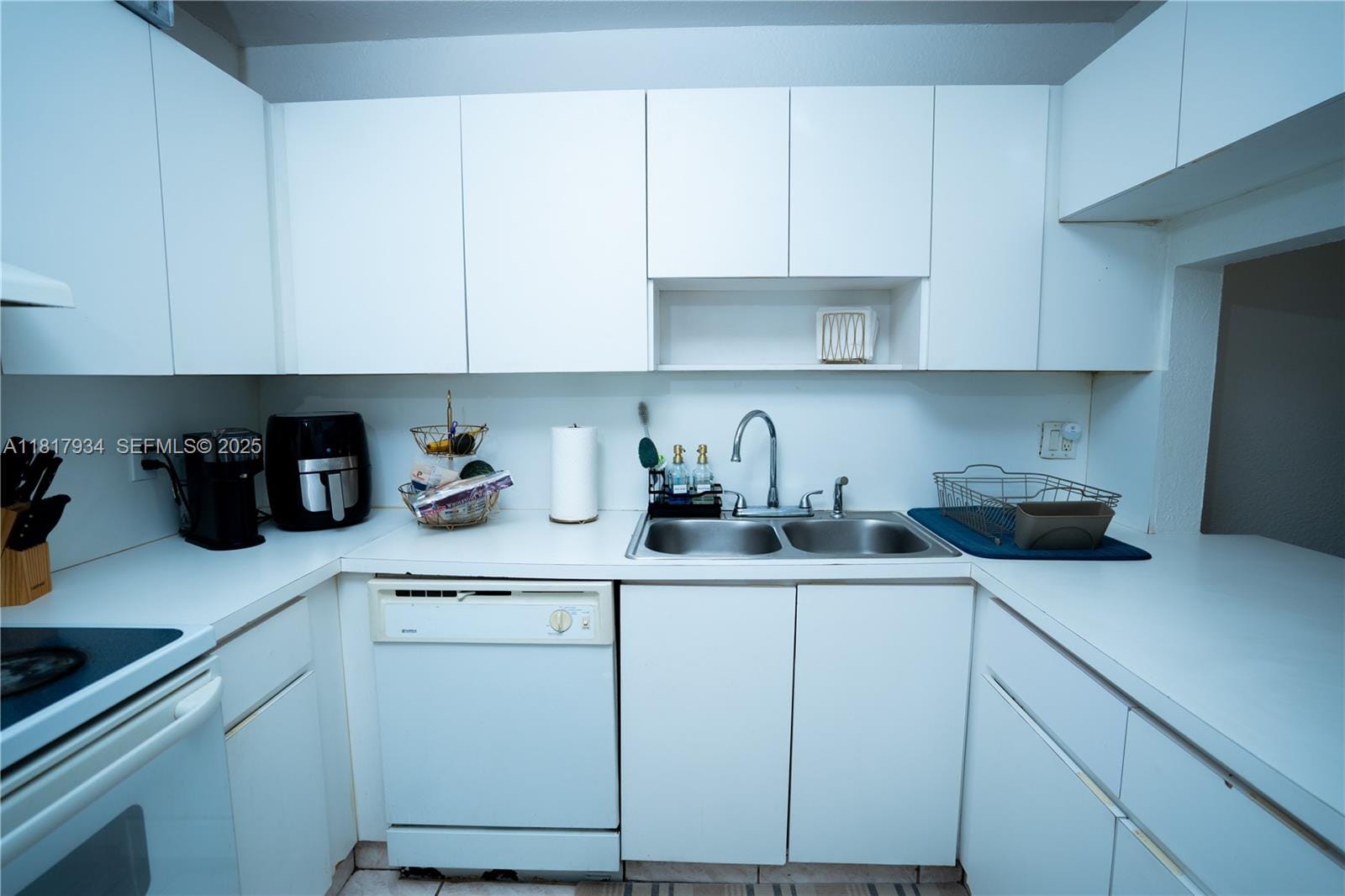 1900 W 68th Street C102, Hialeah, FL 33014 photo 4