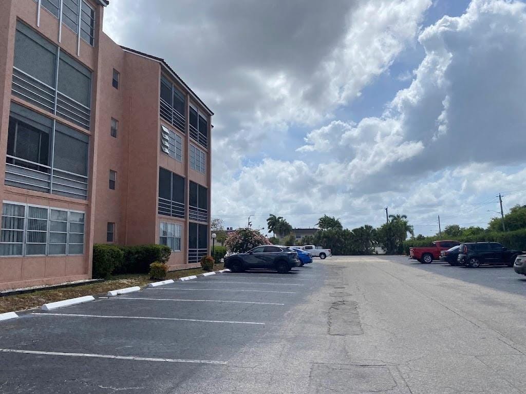 2841 Somerset Drive 103, Lauderdale Lakes, FL 33311 photo 19