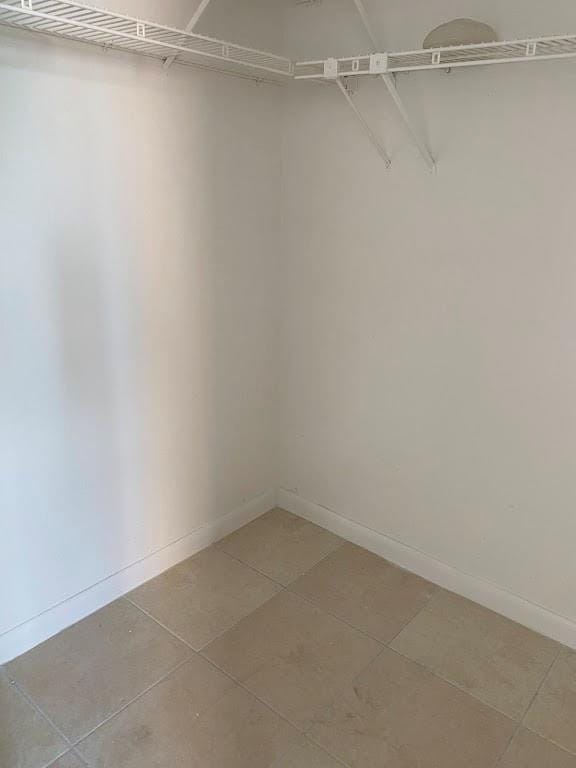 2841 Somerset Drive 103 — photo 10