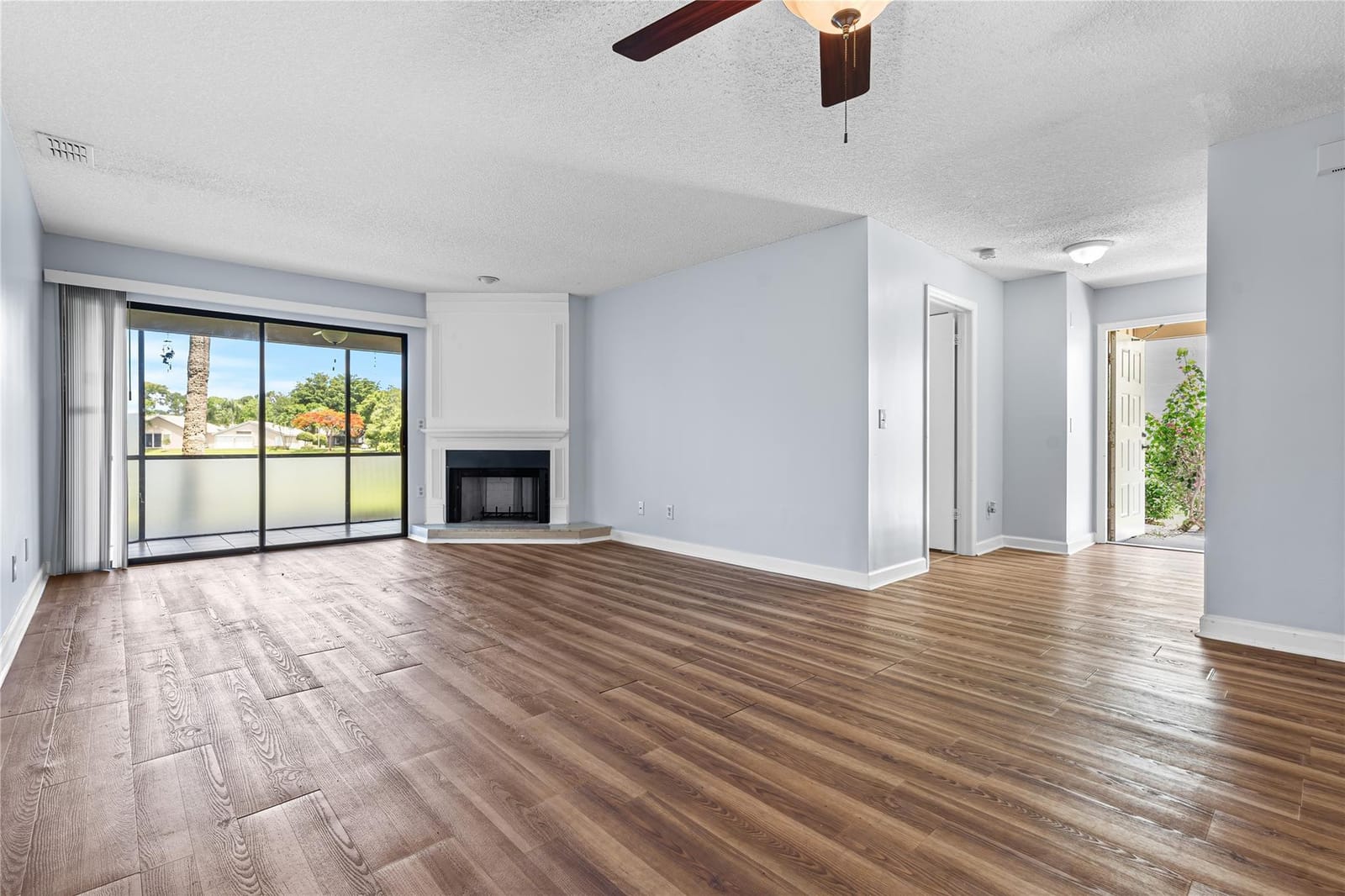 200 Crosswinds Drive D1 — photo 4