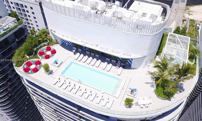 45 SW 9th Street 1005, Miami, FL 33130 photo 19