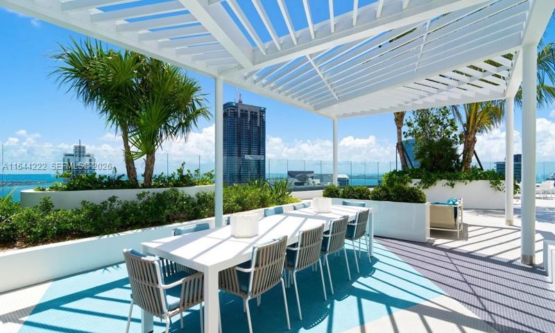 45 SW 9th Street 1005, Miami, FL 33130 photo 23