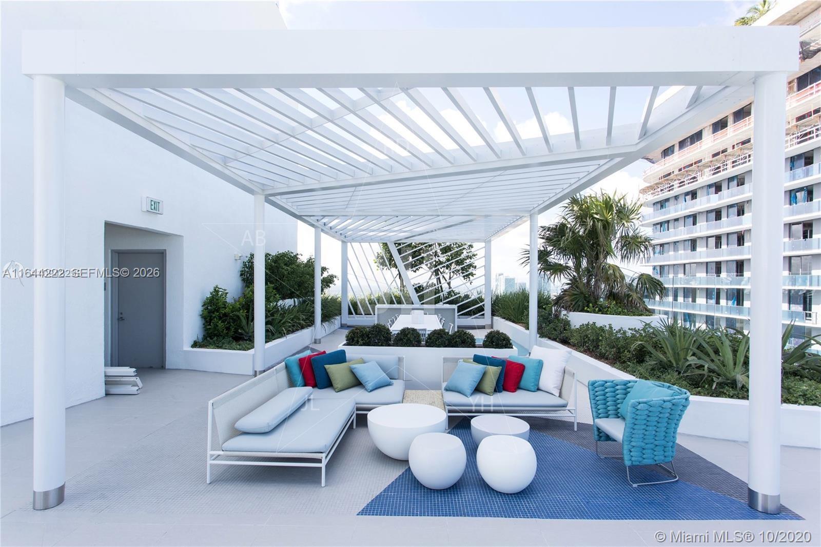 45 SW 9th Street 1005, Miami, FL 33130 photo 25