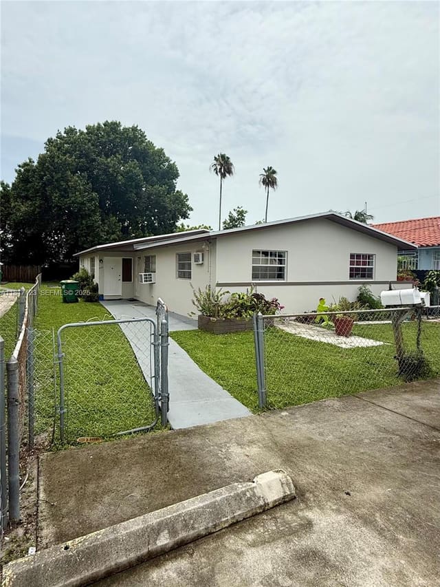 7152/7154 SW 22nd Street, Miami, FL 33155