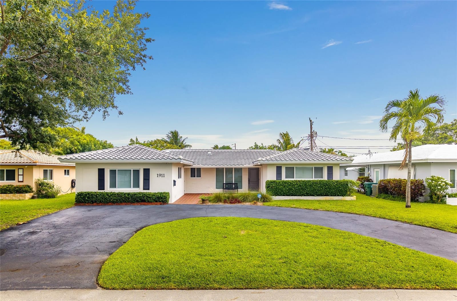 1911 NE 41st Street, Oakland Park, FL 33308